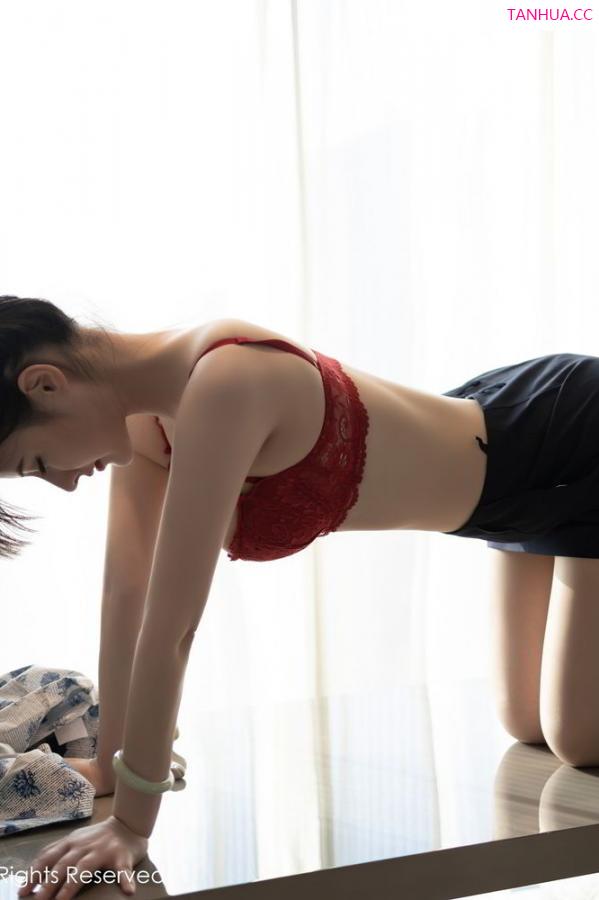 陈诗诗 诗诗 [XiuRen]高清写真图 2020.11.24 No.2817 诗诗kiki第30张图片